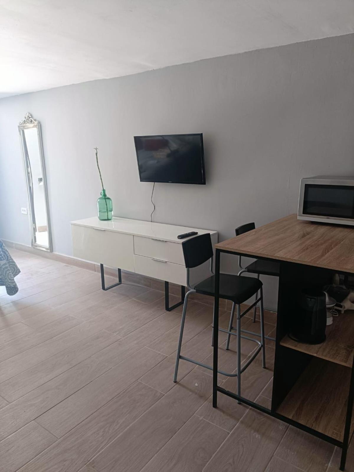La Rueda, Campo Y Playa En Apartment *